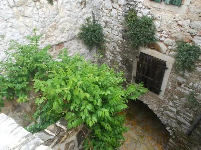 Sunce - One Bedroom With Terrace And Sea View מורטר